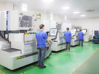 Xưởng làm khuôn Xưởng làm khuôn