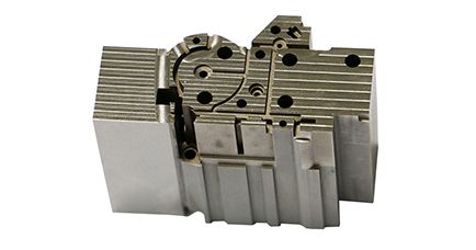 Phụ tùng khuôn & hạt chèn