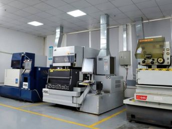 Xưởng làm khuôn Xưởng làm khuôn